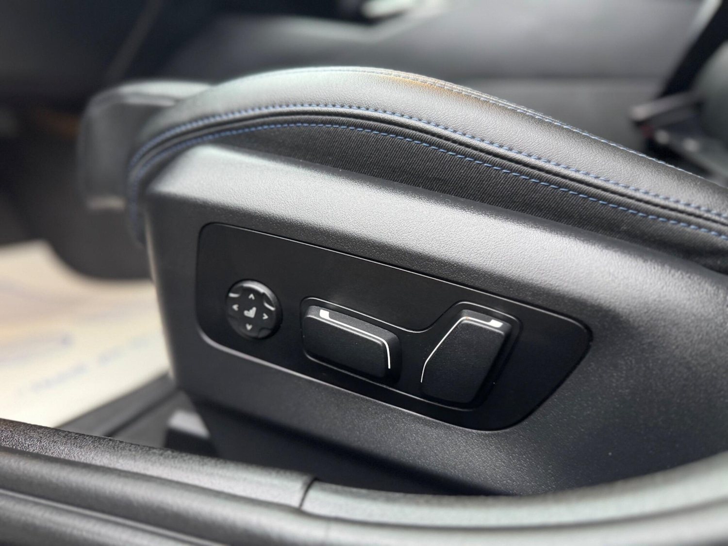 Used BMW 5 Series 2024 for sale - 77040127: Photo 89