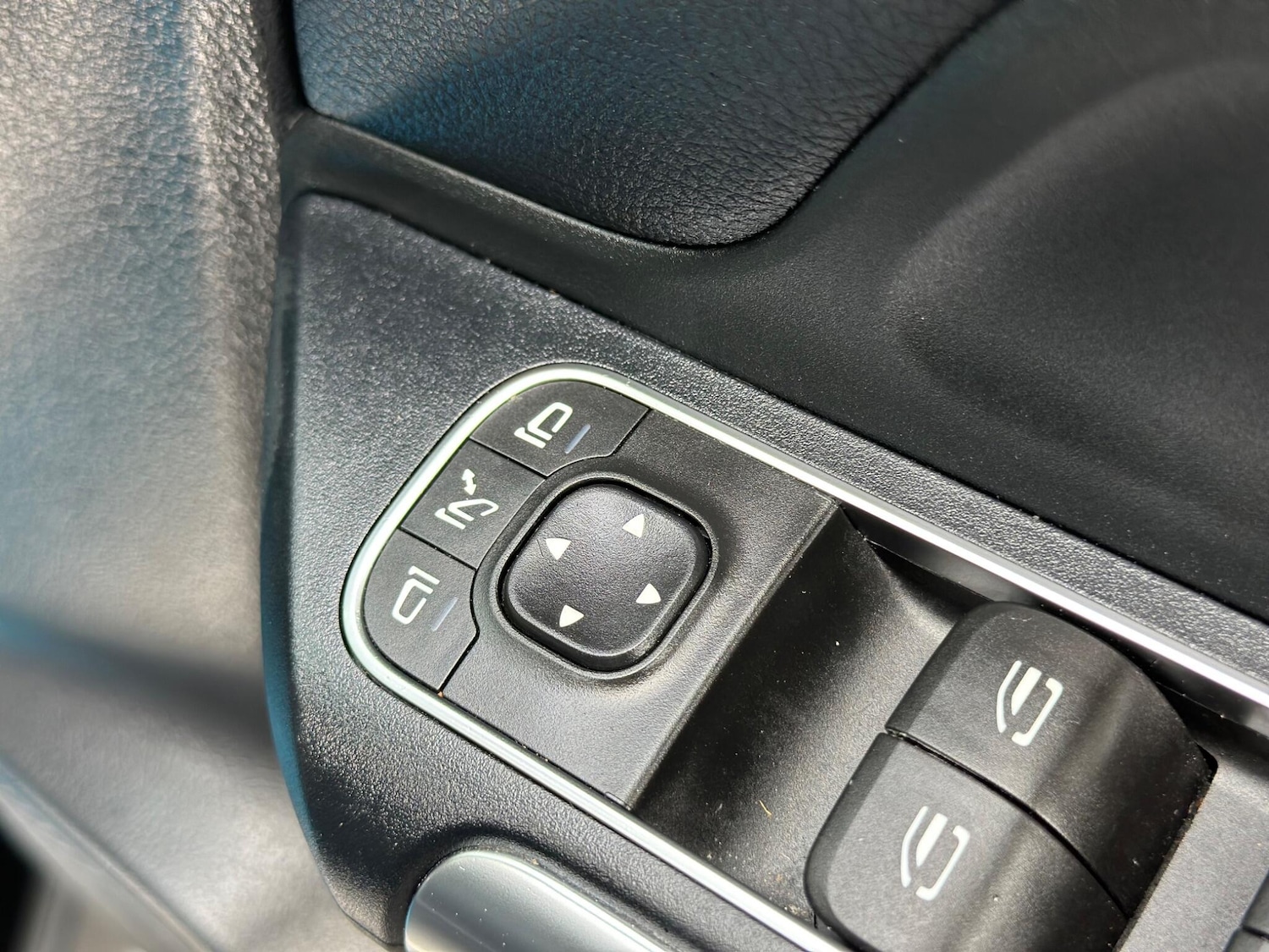 Used Mercedes-Benz GLA 2022 for sale - 76989597: Photo 32