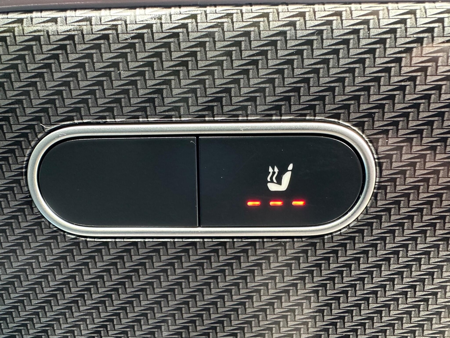 Used Mercedes-Benz GLA 2022 for sale - 76989597: Photo 34