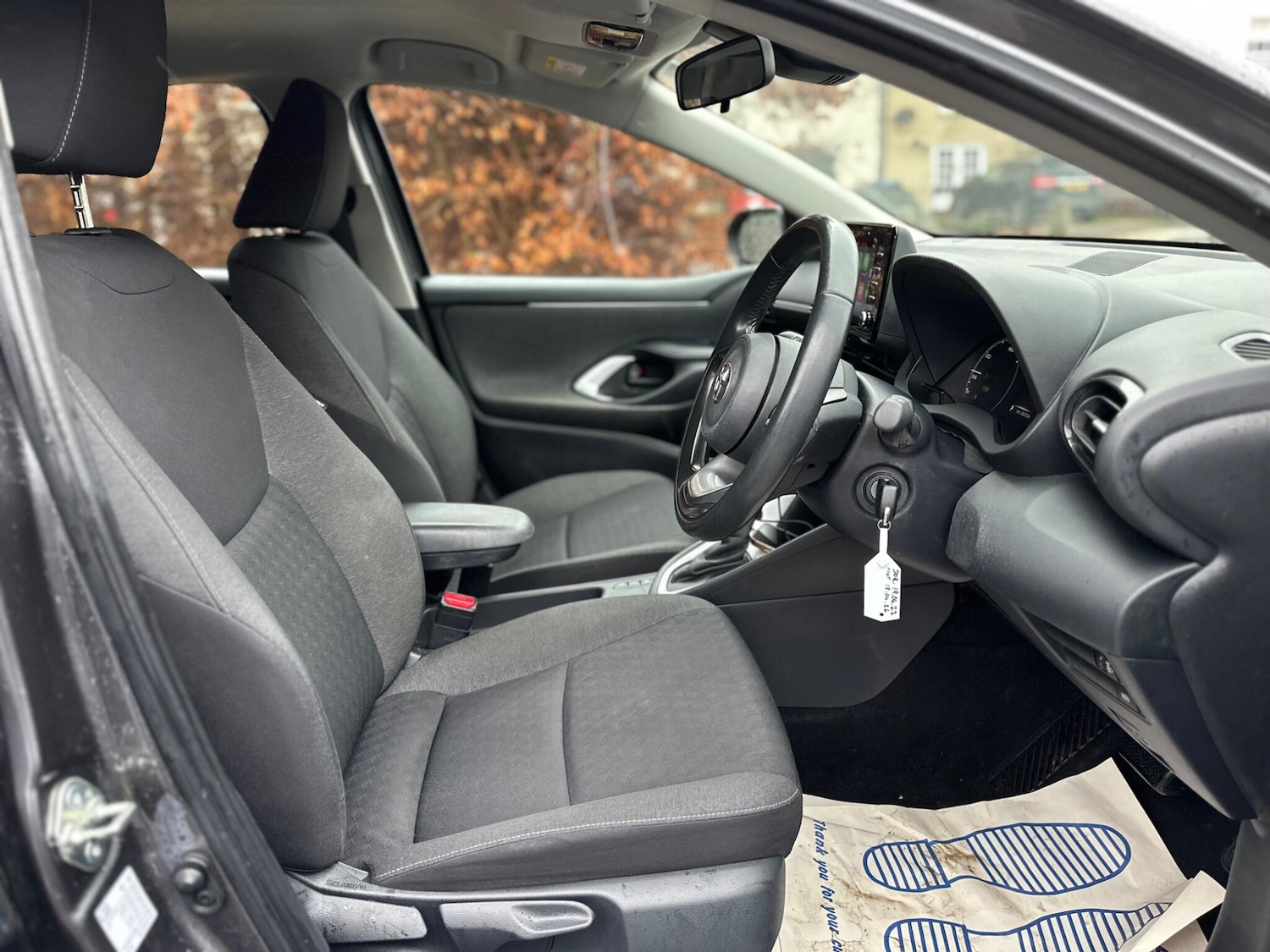 Used Toyota Yaris for sale - 77709472: Photo 12