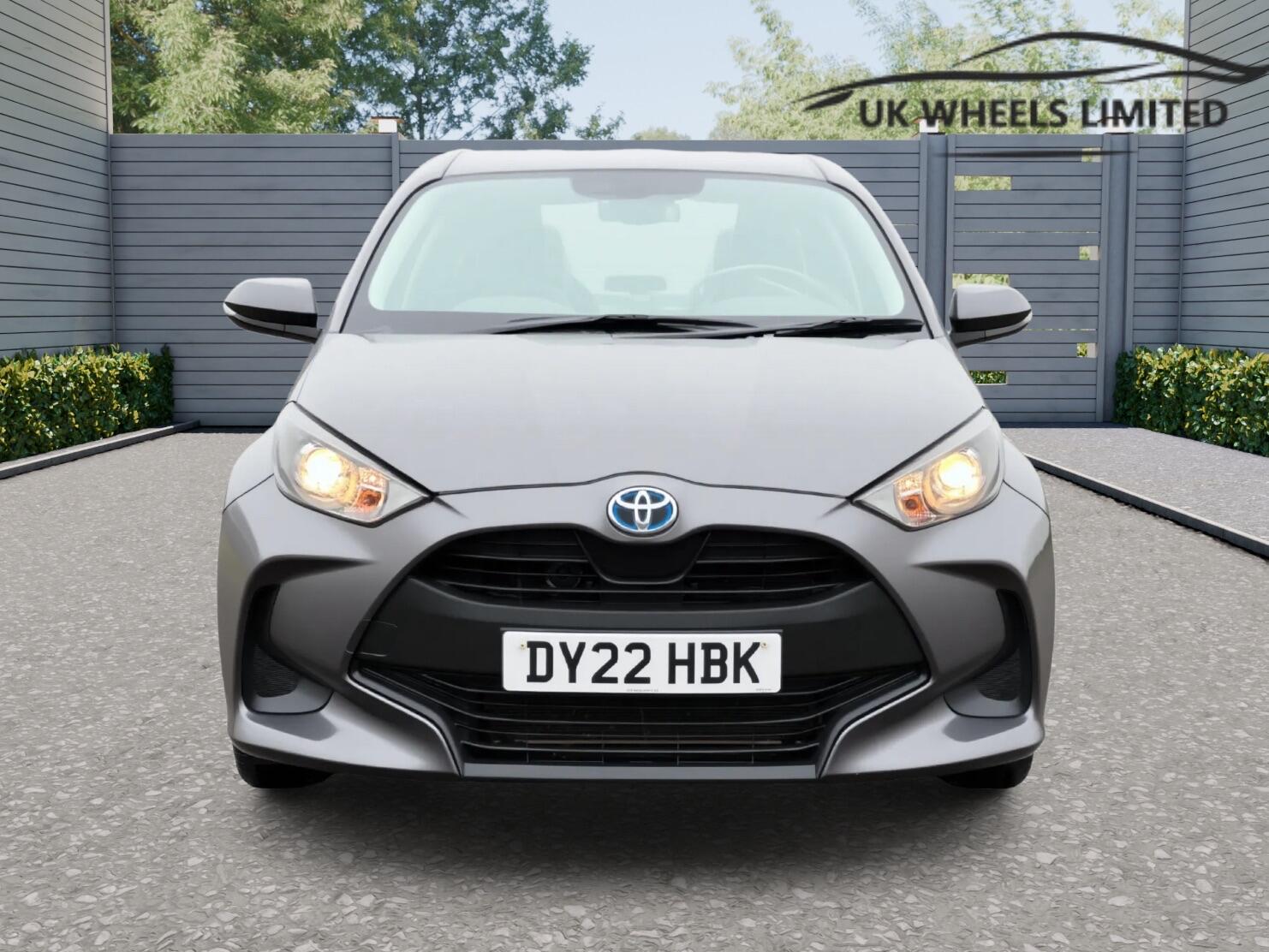 Used Toyota Yaris for sale - 77709472: Photo 3