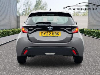 Used Toyota Yaris 2022 for sale - 77709472: Photo
