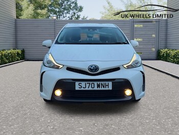 Used Toyota Prius+ 2021 for sale - 77016590: Photo