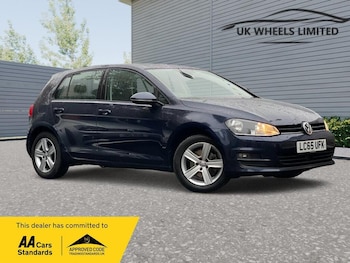 Used Volkswagen Golf 2016 for sale - 76409392: Photo