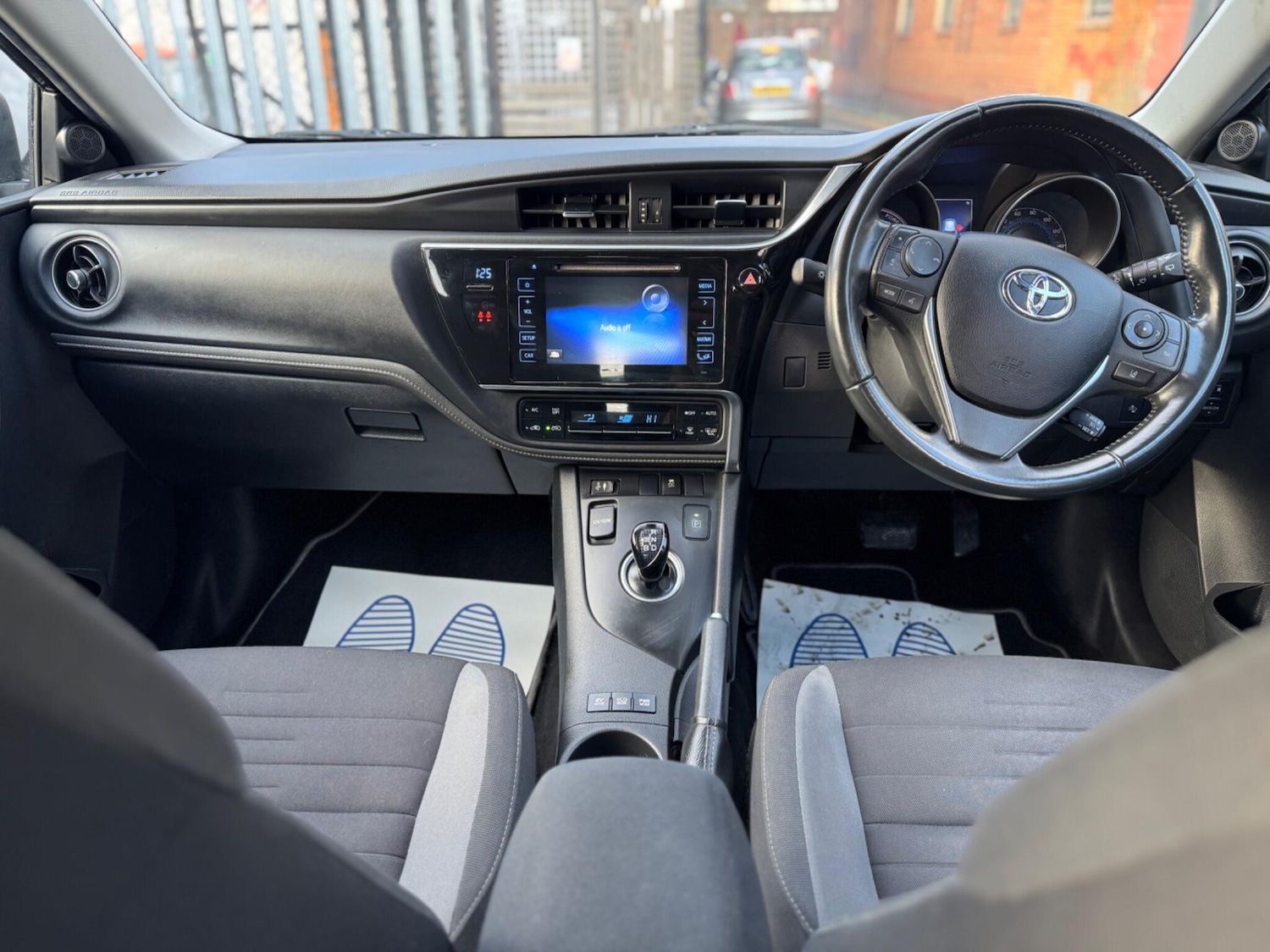 Used Toyota Auris 2018 for sale - 77238610: Photo 4