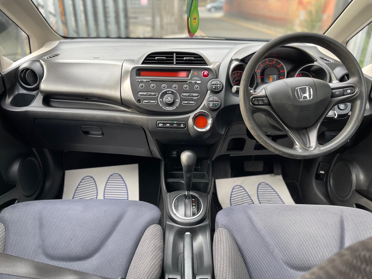 Used Honda Jazz 2013 for sale - 76108937: Photo 13