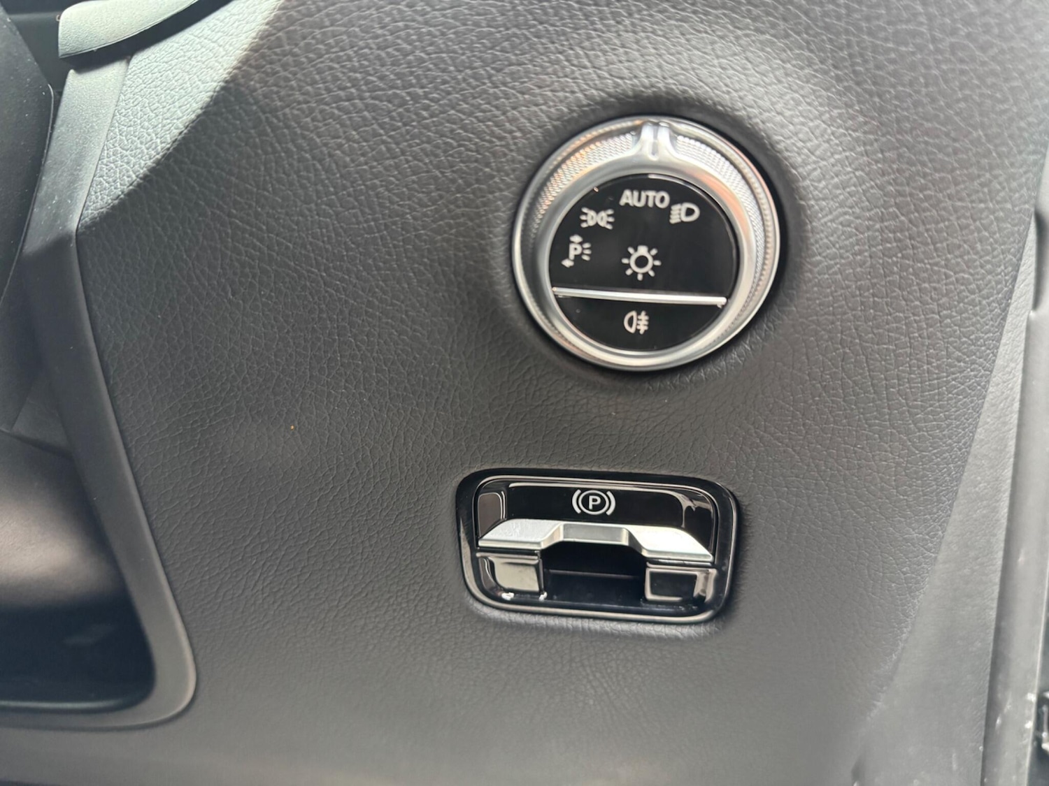 Used Mercedes-Benz GLC 2023 for sale - 77291109: Photo 27