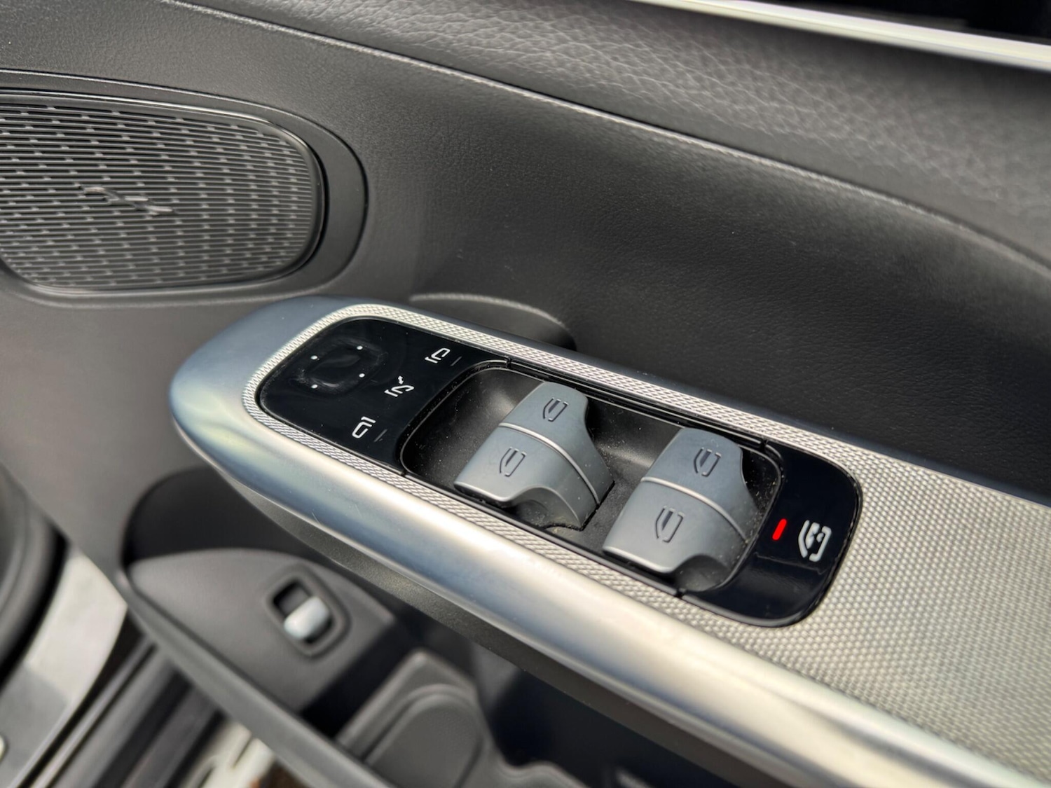 Used Mercedes-Benz GLC 2023 for sale - 77291109: Photo 28