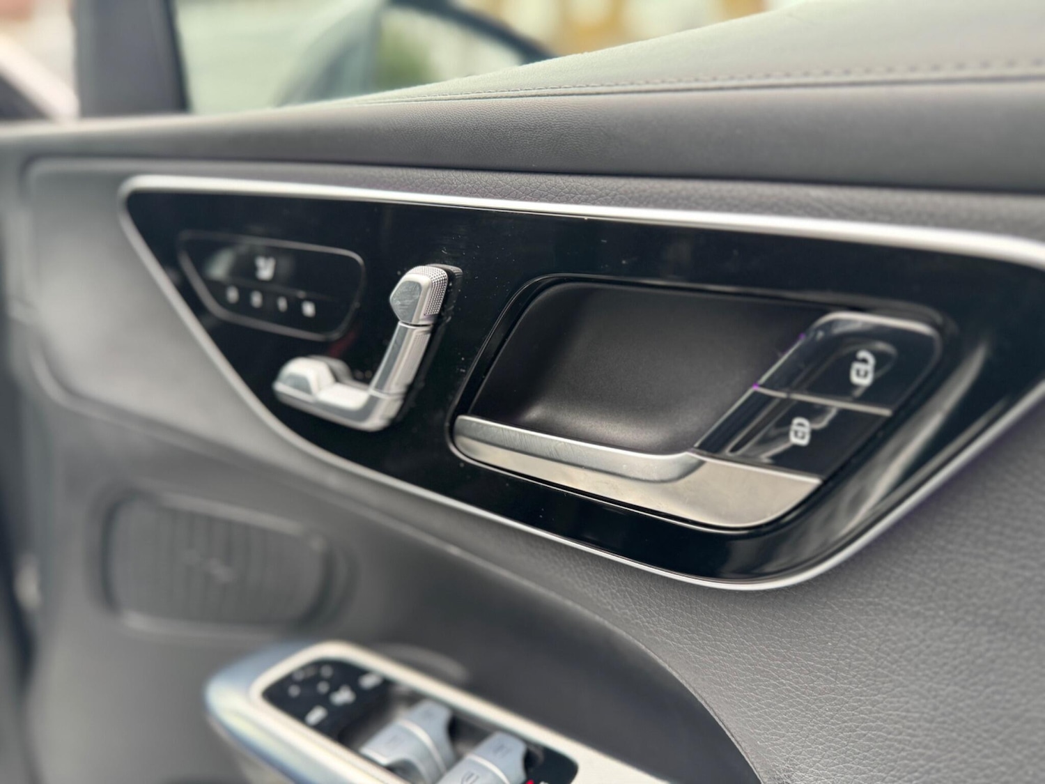 Used Mercedes-Benz GLC 2023 for sale - 77291109: Photo 29