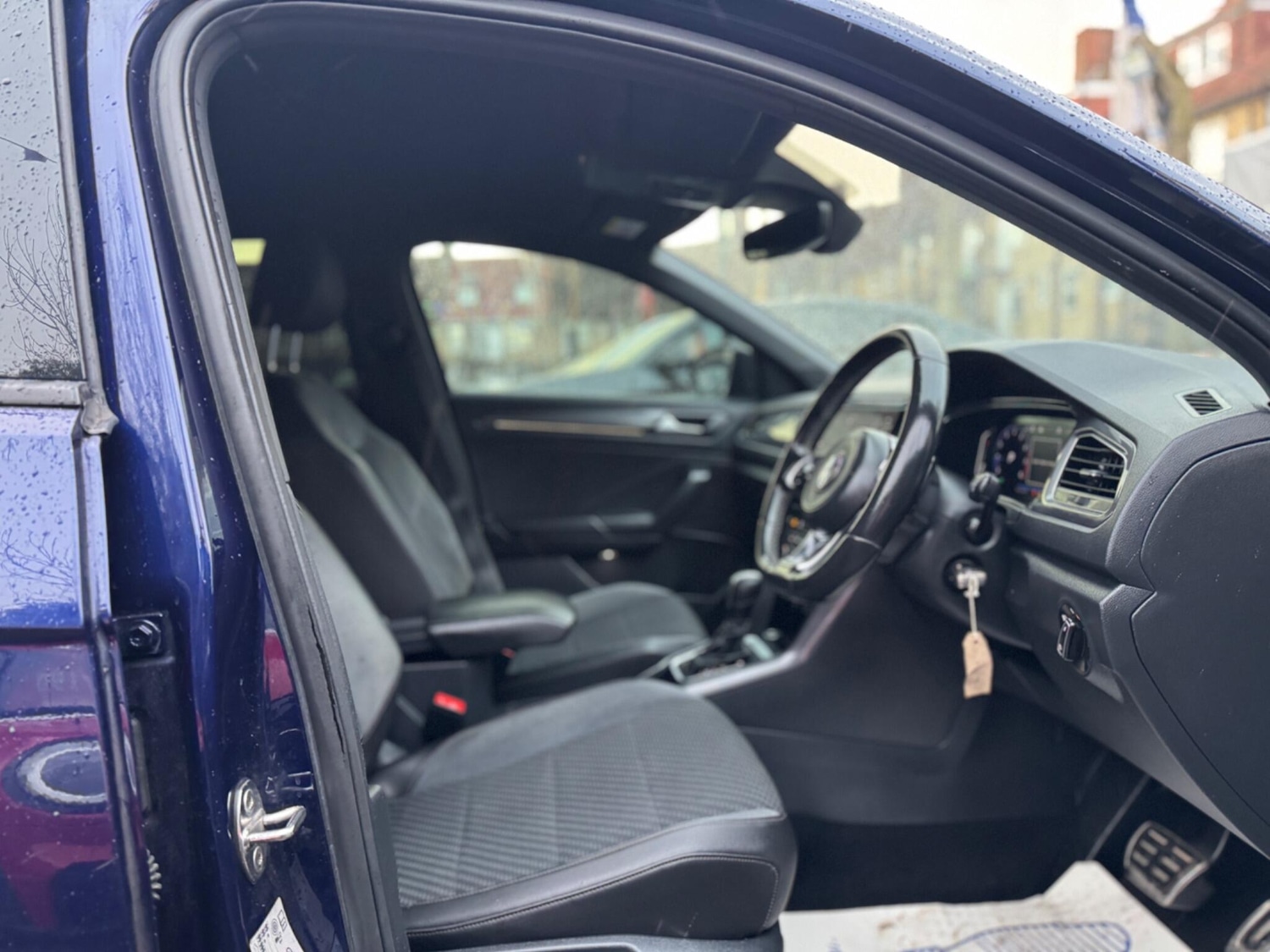 Used Volkswagen T-Roc 2019 for sale - 77573943: Photo 12