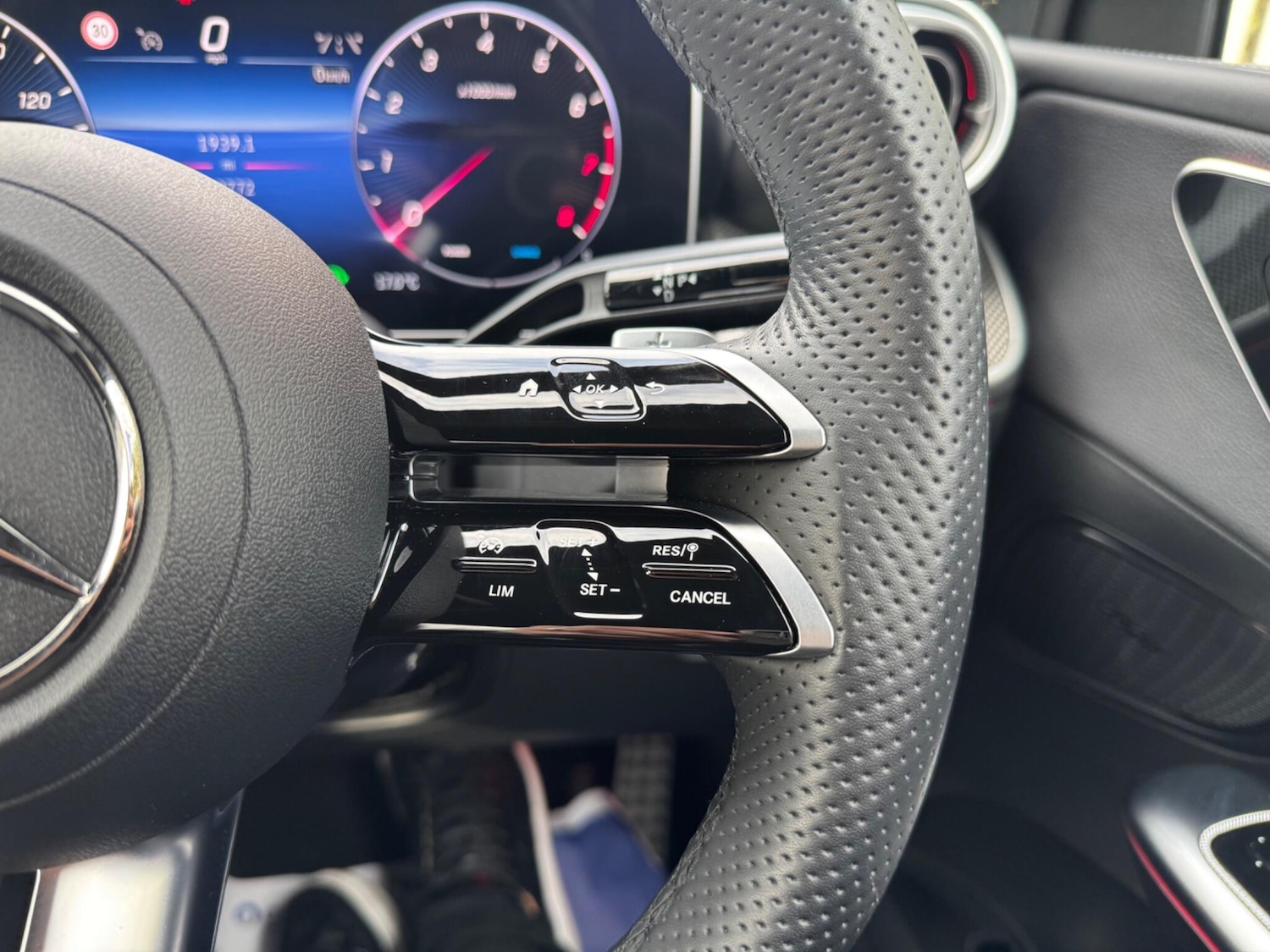 Used Mercedes-Benz GLC 2023 for sale - 76498464: Photo 24