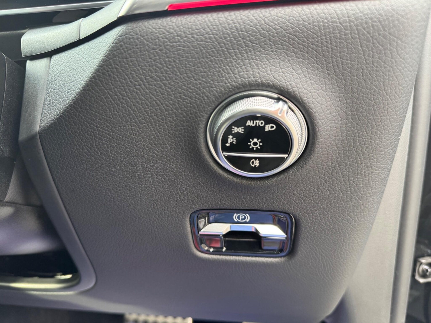 Used Mercedes-Benz GLC 2023 for sale - 76498464: Photo 35