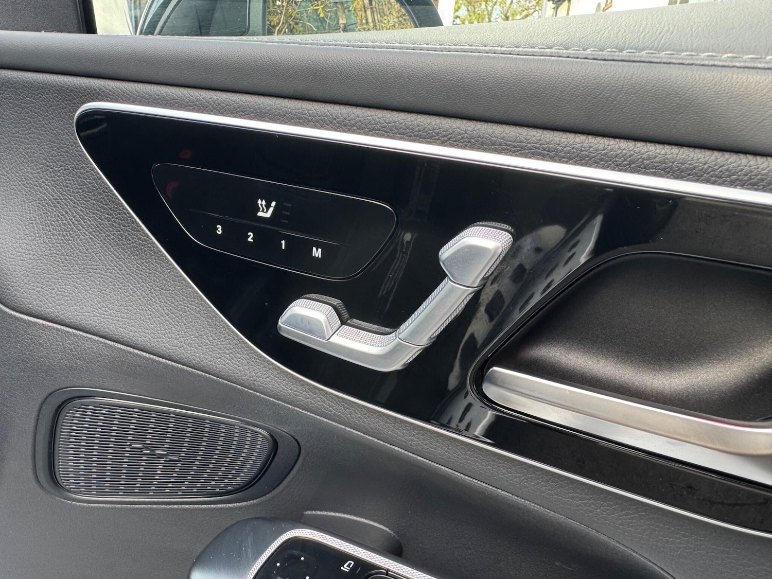 Used Mercedes-Benz GLC 2023 for sale - 76498464: Photo 39