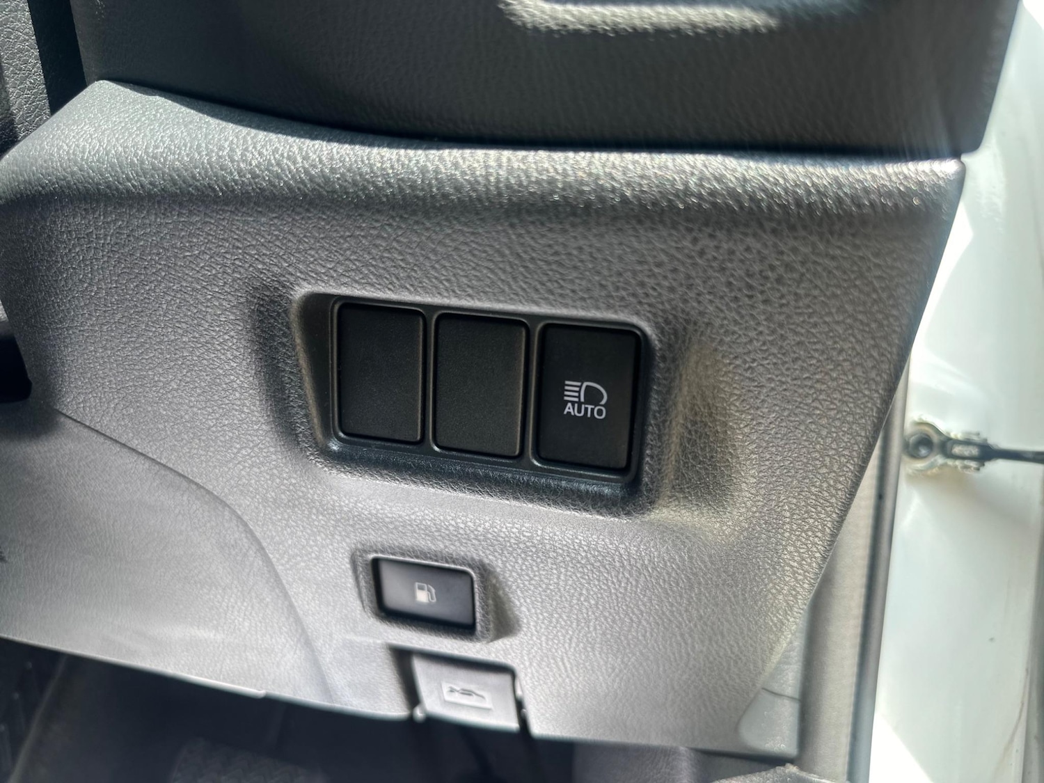 Used Toyota C-HR 2022 for sale - 76094831: Photo 17