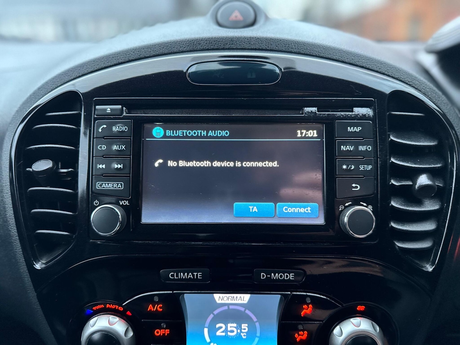 Used Nissan Juke 2017 for sale - 77331617: Photo 19