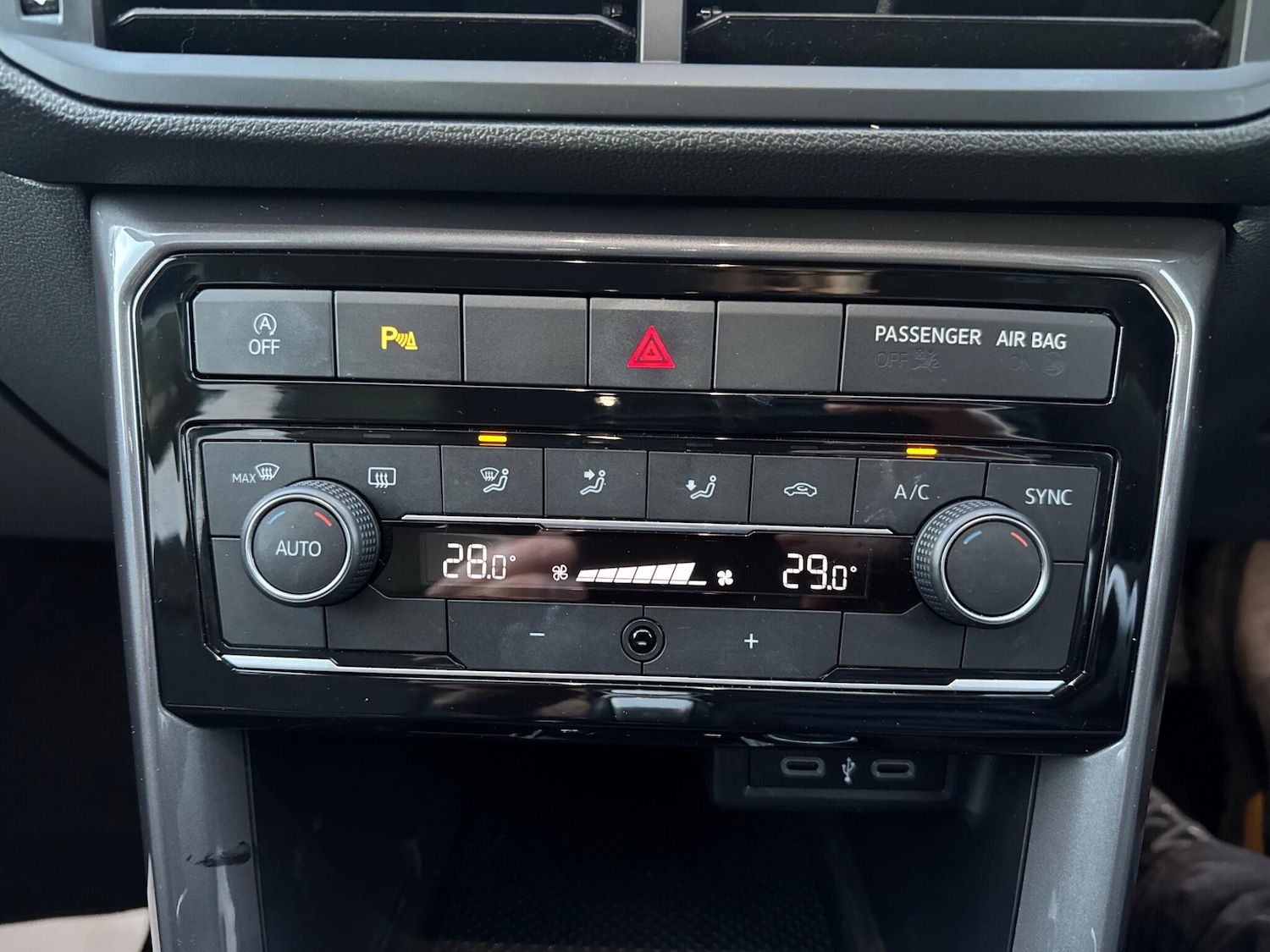 Used Volkswagen T-Cross 2021 for sale - 77455136: Photo 24