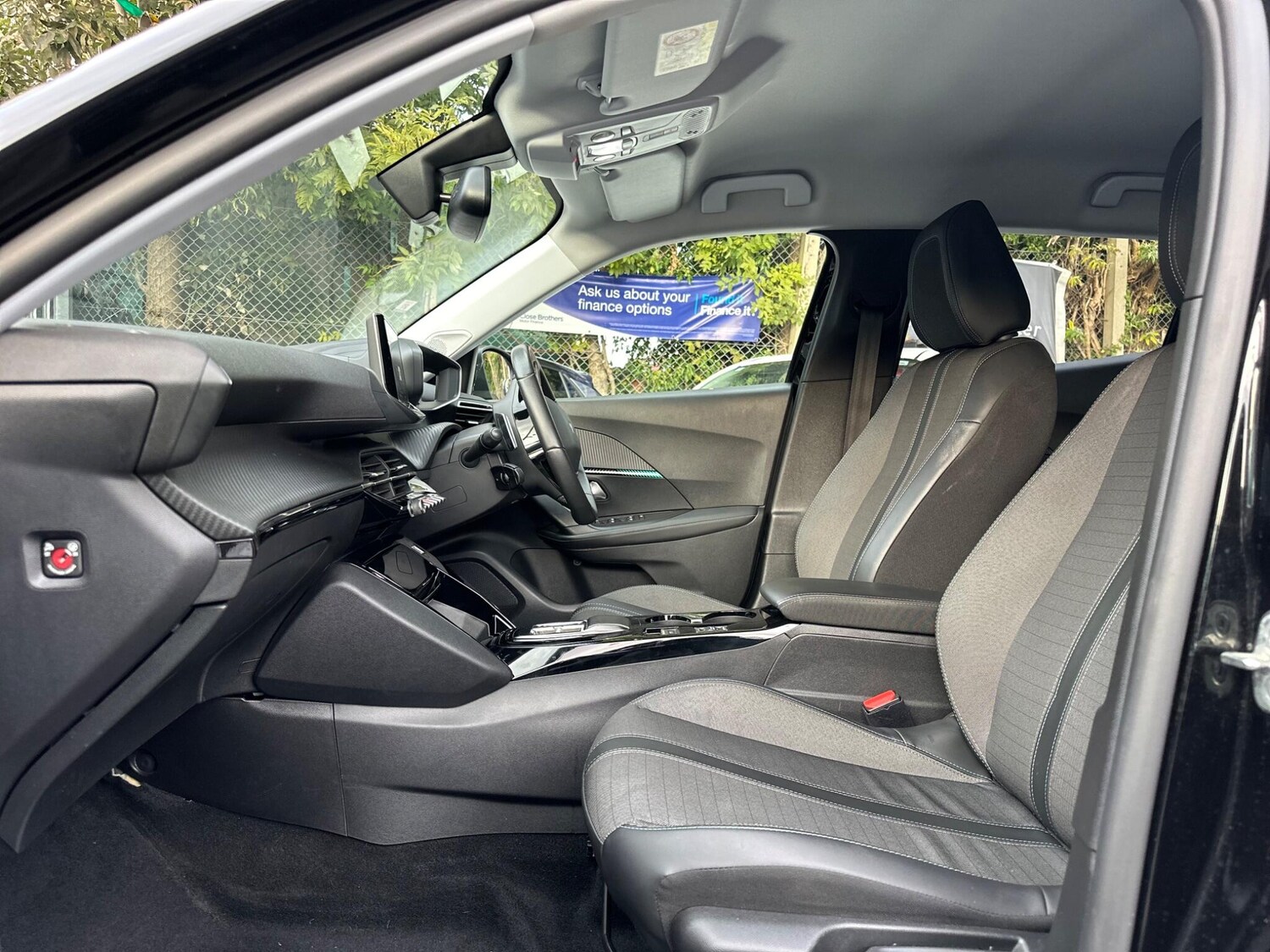 Used Peugeot 2008 2022 for sale - 75905718: Photo 11