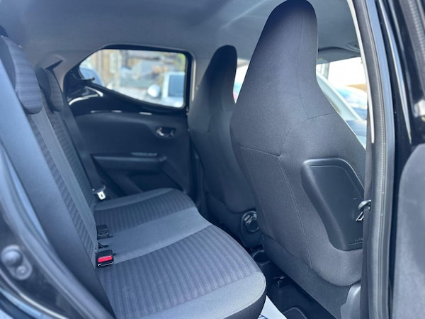 Used Toyota AYGO 2018 for sale - 76108739: Photo 12