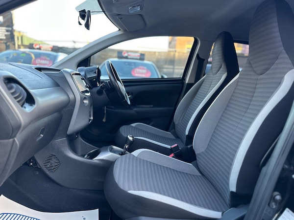Used Toyota AYGO 2018 for sale - 76108739: Photo 15