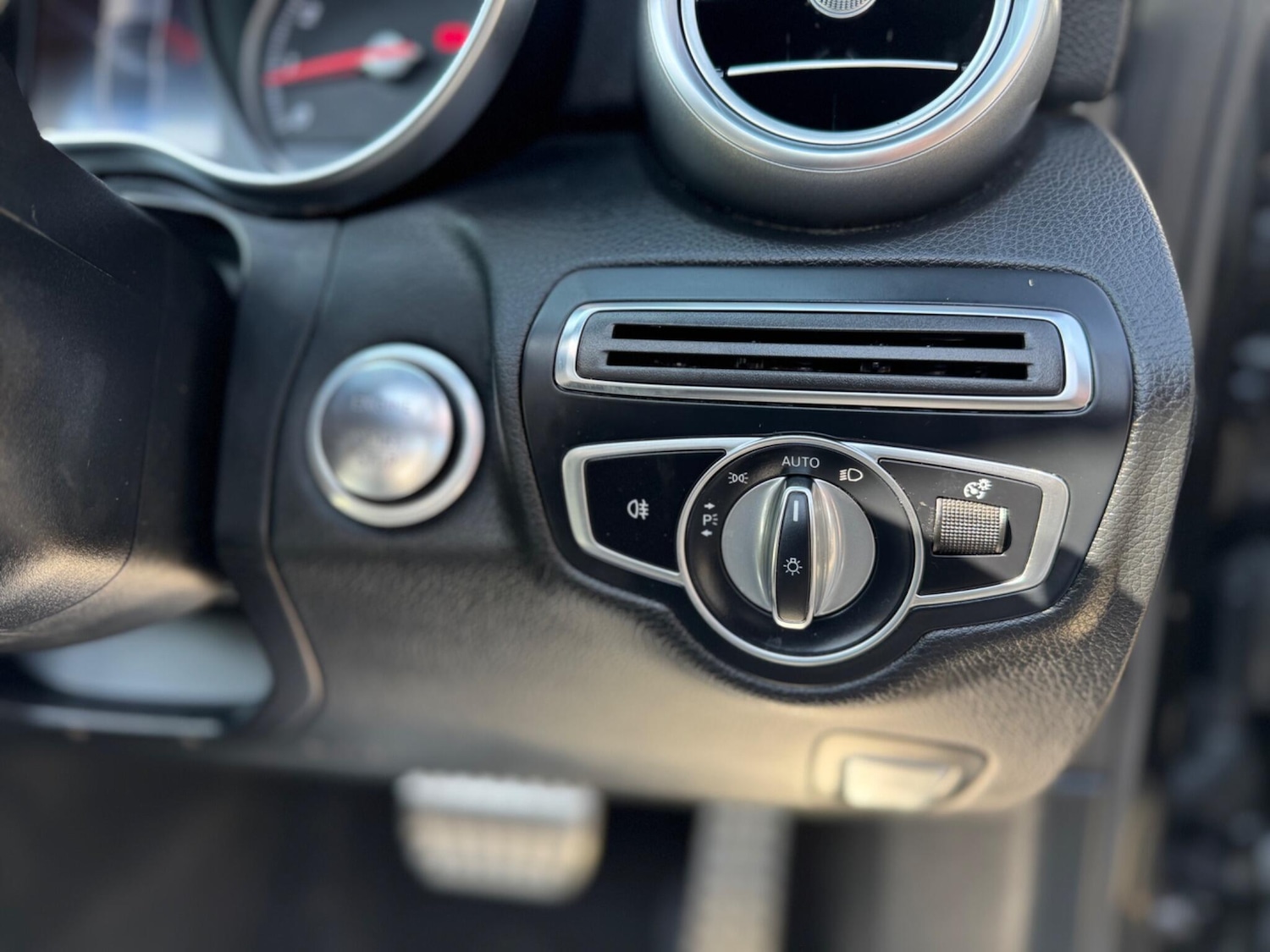 Used Mercedes-Benz C Class 2018 for sale - 77957725: Photo 29