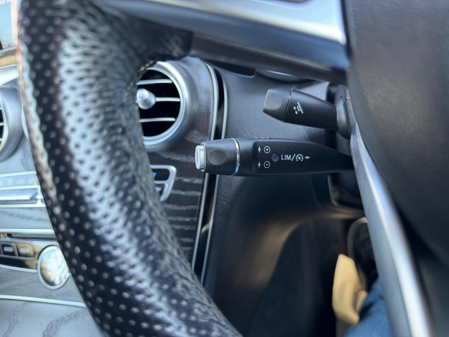 Used Mercedes-Benz C Class 2018 for sale - 77957725: Photo 37