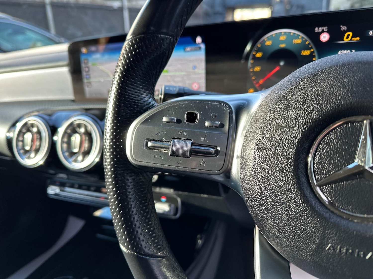 Used Mercedes-Benz CLA 2021 for sale - 77130723: Photo 22