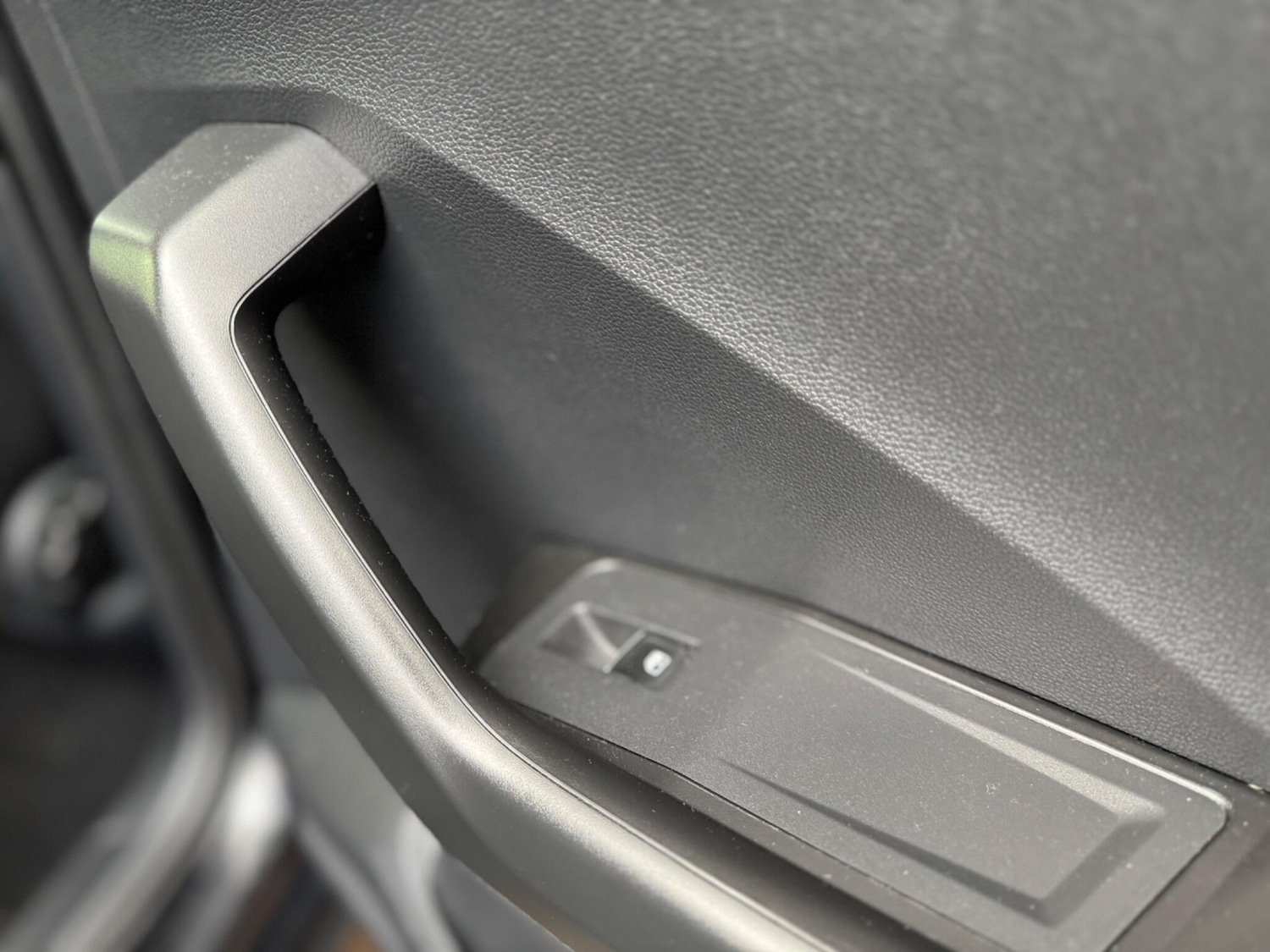 Used Volkswagen T-Roc for sale - 77704942: Photo 37