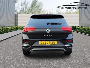 Used Volkswagen T-Roc 2020 for sale - 77704942: Photo