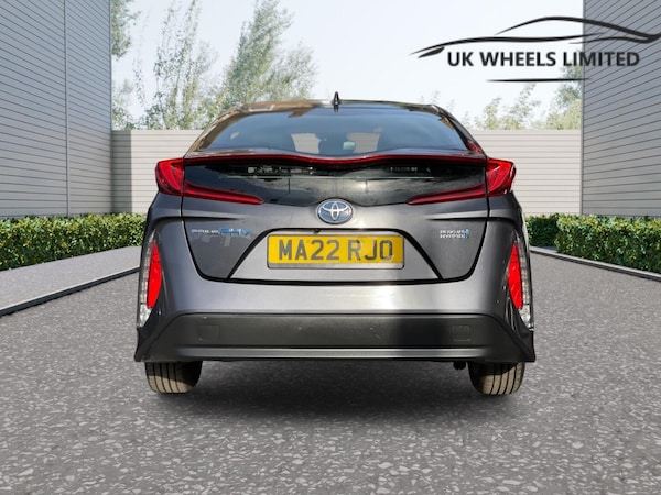Used Toyota Prius 2022 for sale - 76175420: Photo 4