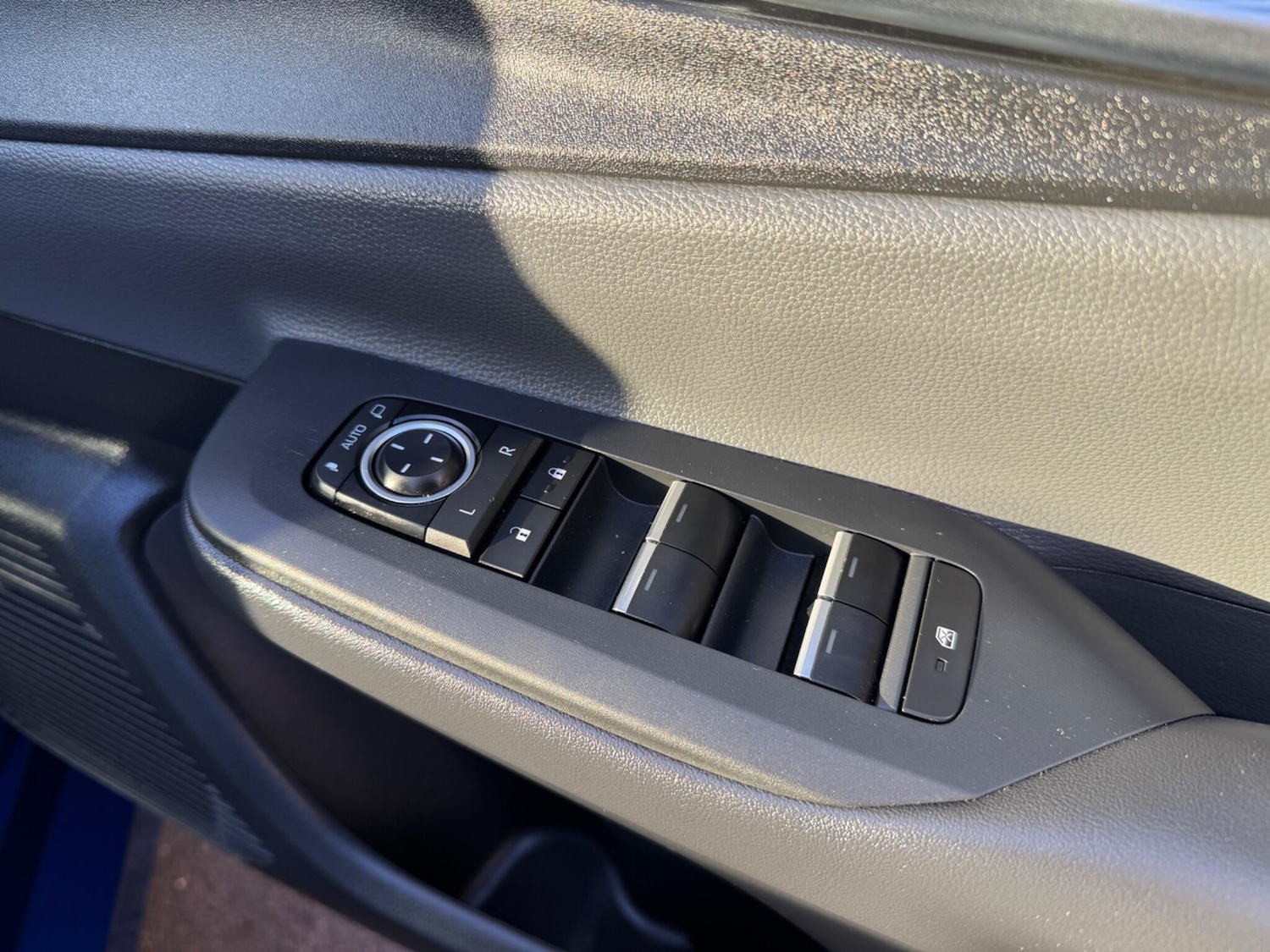 Used Toyota Prius 2025 for sale - 77131901: Photo 29