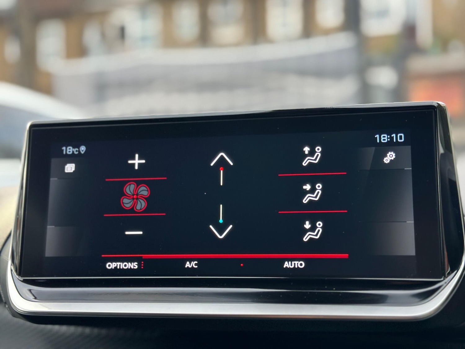 Used Peugeot 2008 2022 for sale - 76989405: Photo 24