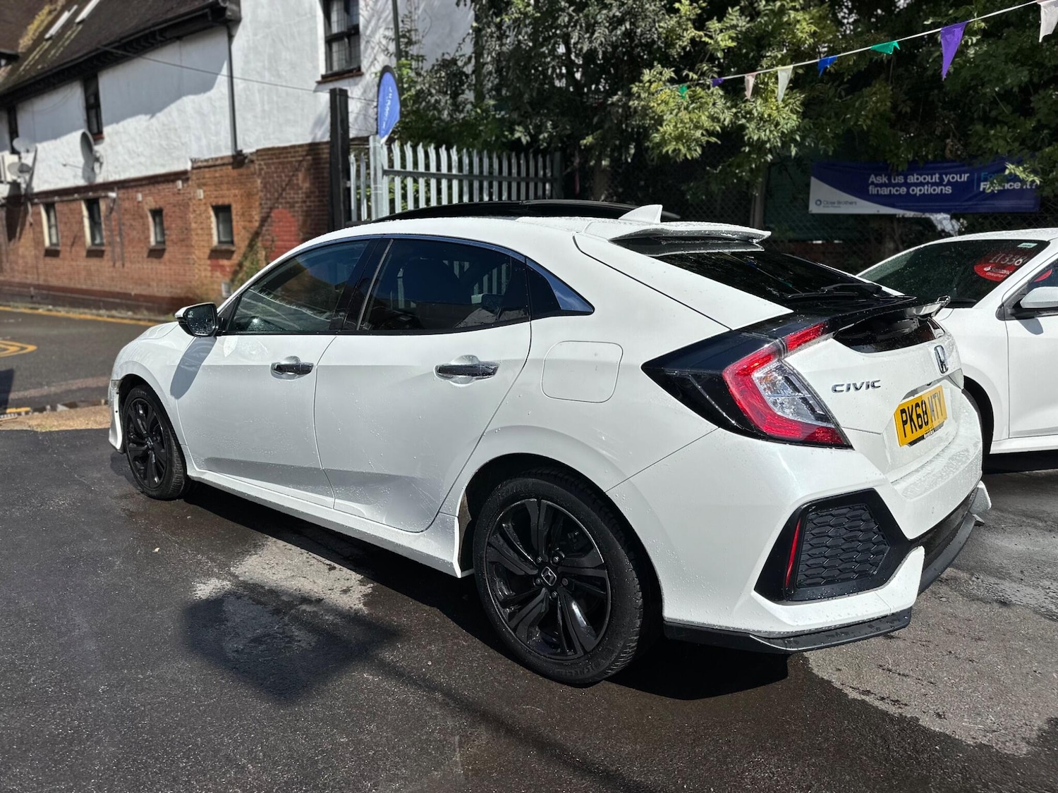 Used Honda Civic 2018 for sale - 76989043: Photo 10