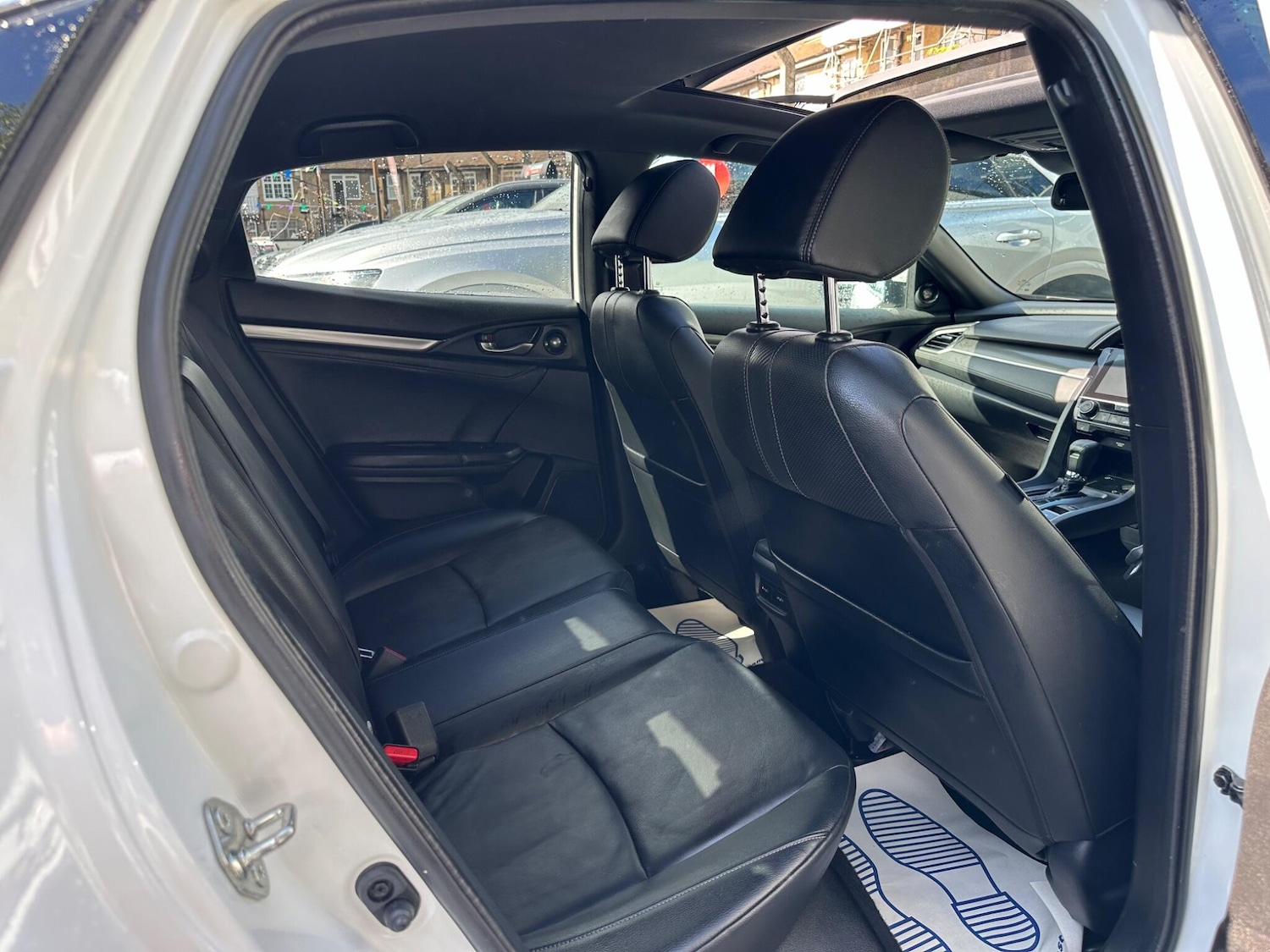 Used Honda Civic 2018 for sale - 76989043: Photo 13