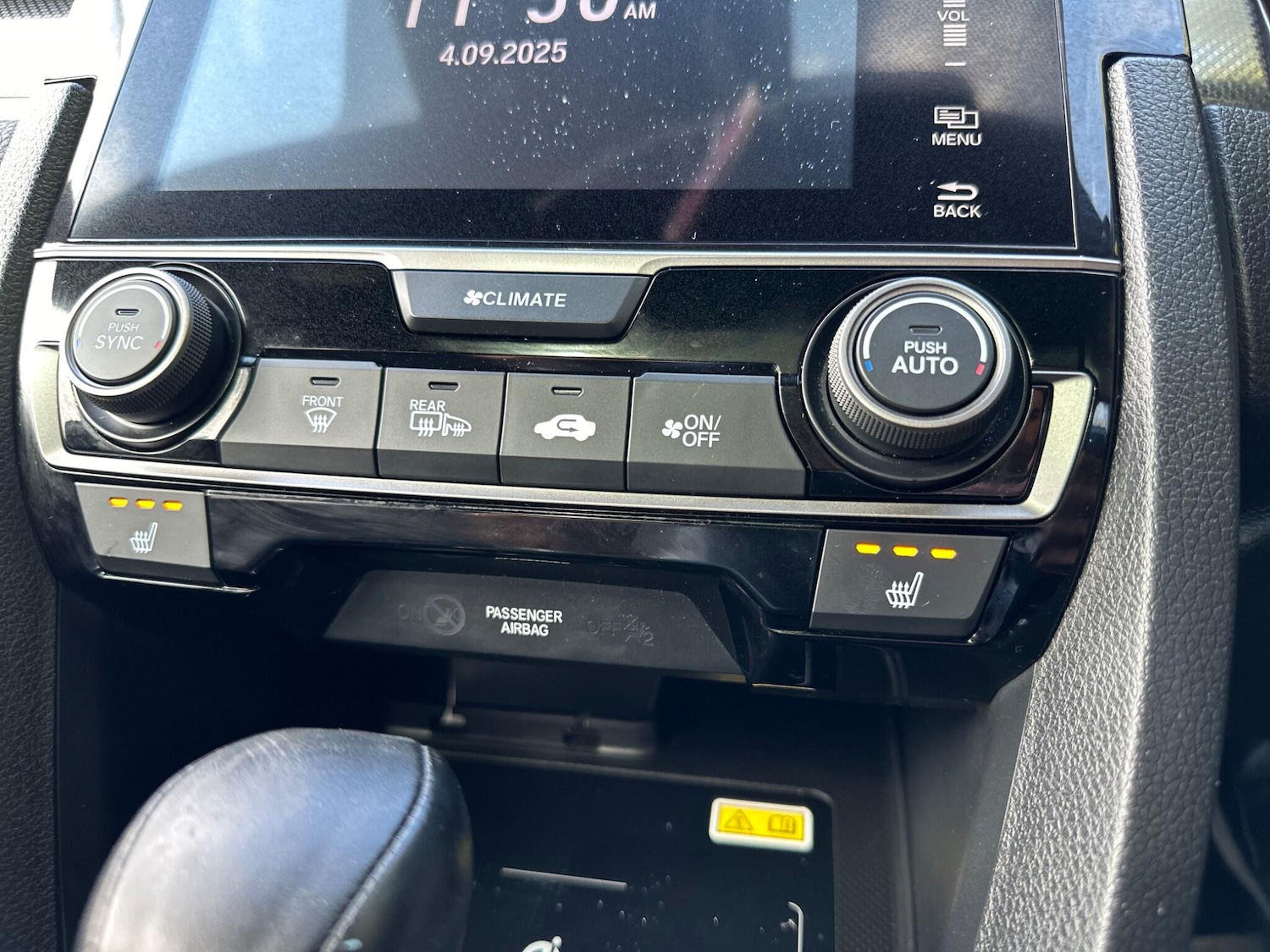 Used Honda Civic 2018 for sale - 76989043: Photo 24