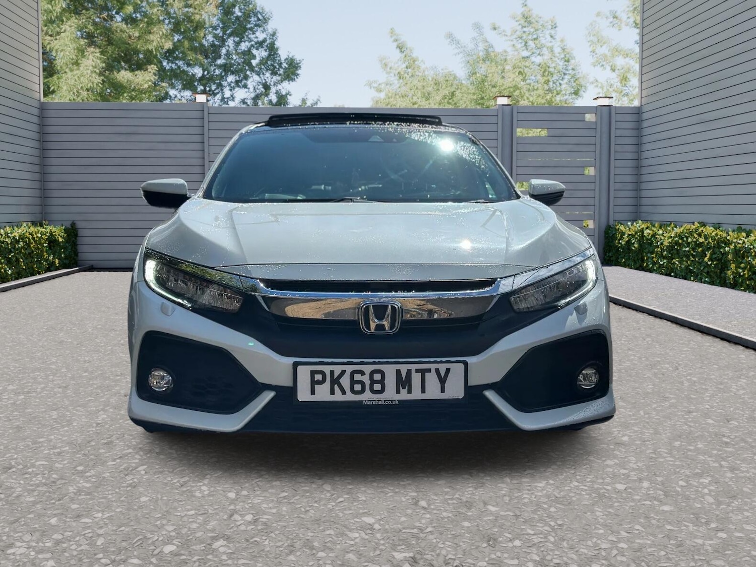 Used Honda Civic 2018 for sale - 76989043: Photo 3