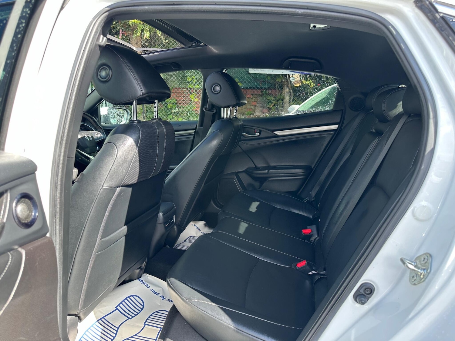 Used Honda Civic 2018 for sale - 76989043: Photo 31