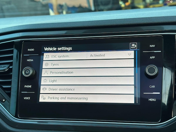 Used Volkswagen T-Roc 2019 for sale - 76109595: Photo 24
