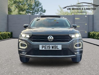 Used Volkswagen T-Roc 2019 for sale - 76109595: Photo 3