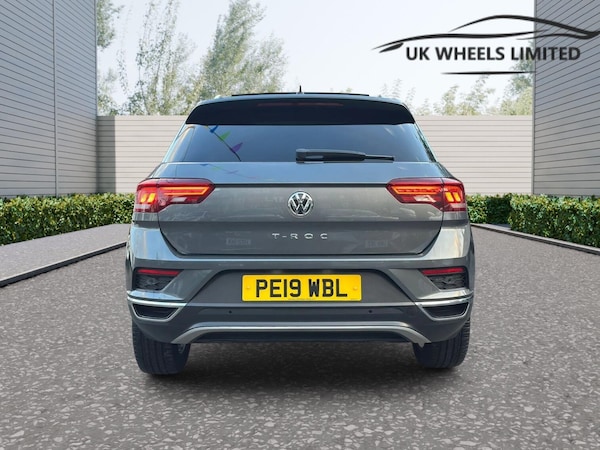 Used Volkswagen T-Roc 2019 for sale - 76109595: Photo 4