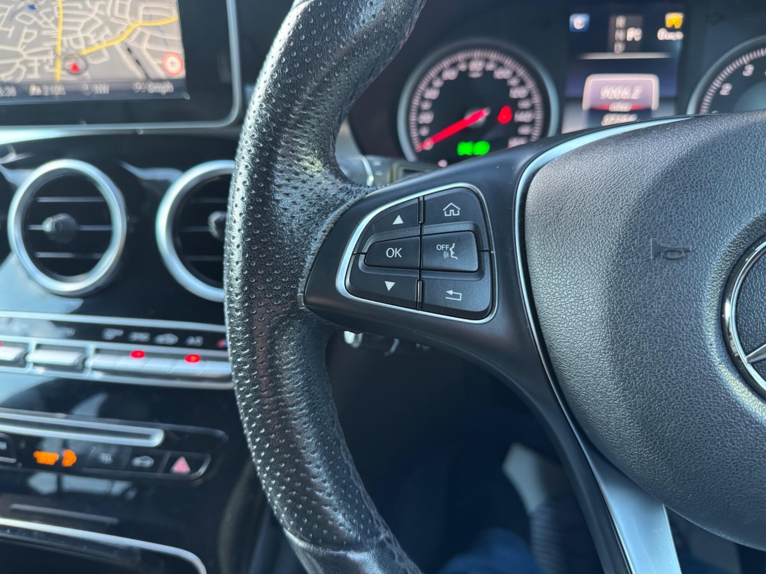 Used Mercedes-Benz GLC 2019 for sale - 77538595: Photo 22