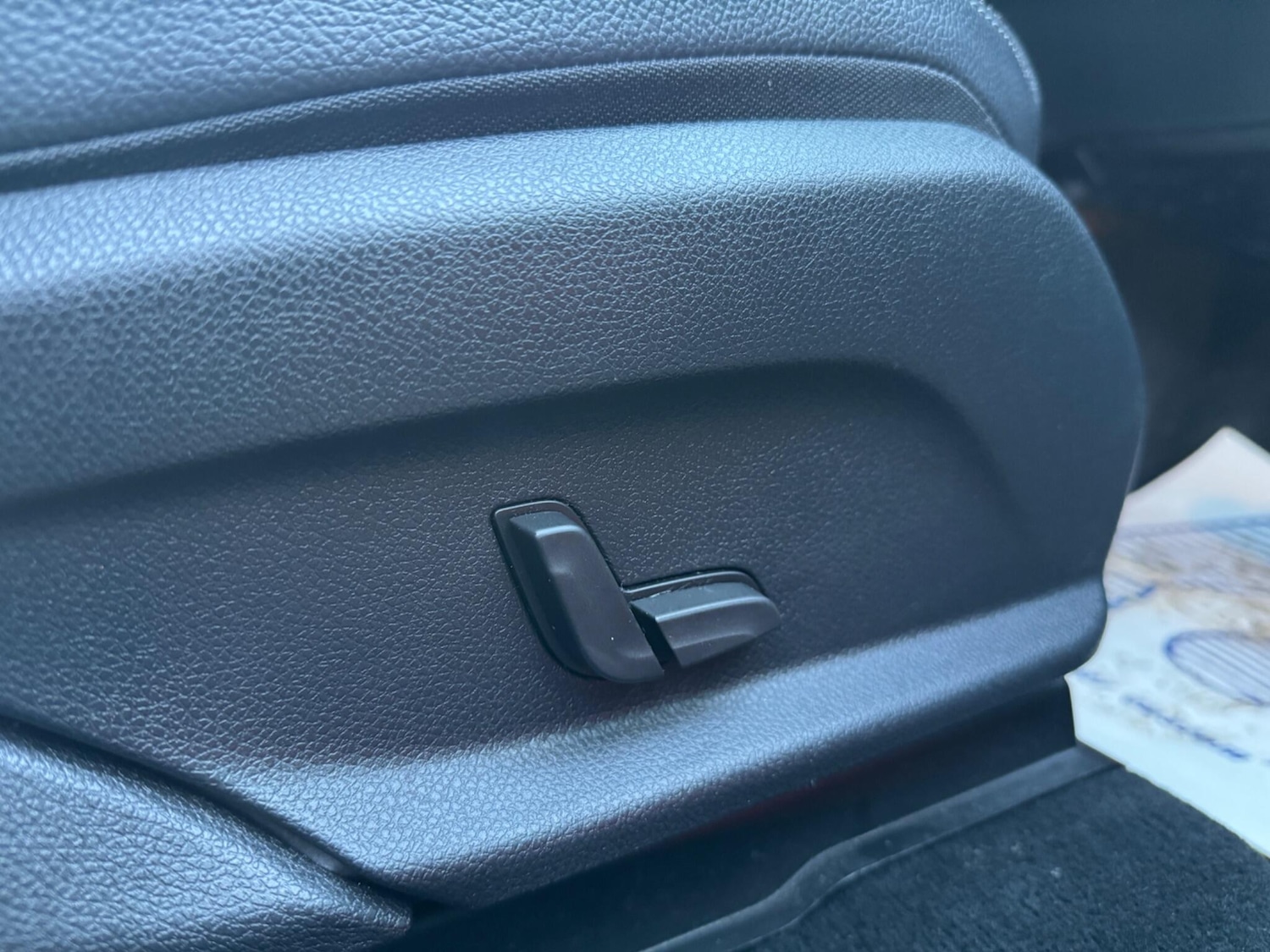 Used Mercedes-Benz GLC 2019 for sale - 77538595: Photo 27