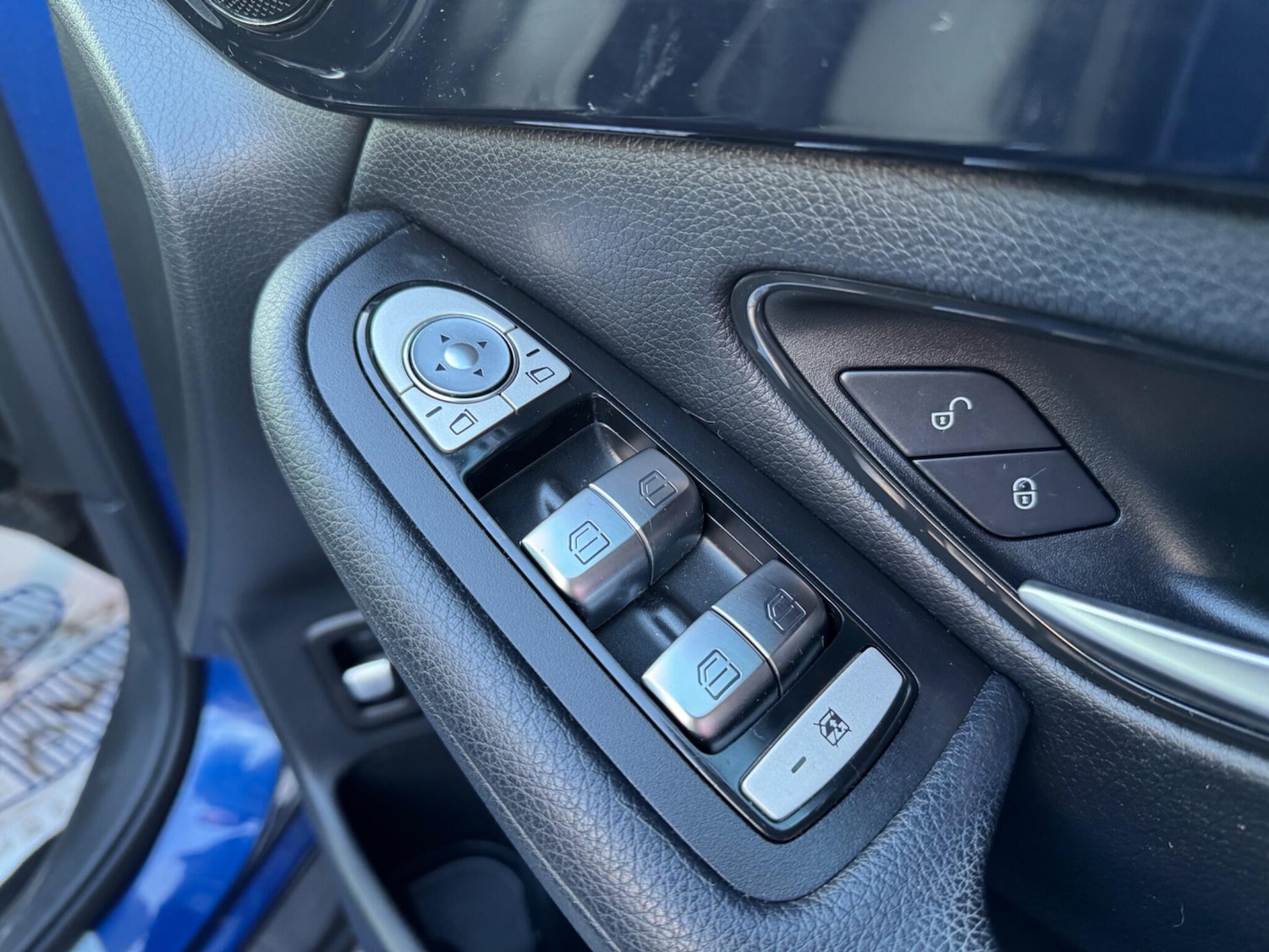 Used Mercedes-Benz GLC 2019 for sale - 77538595: Photo 35