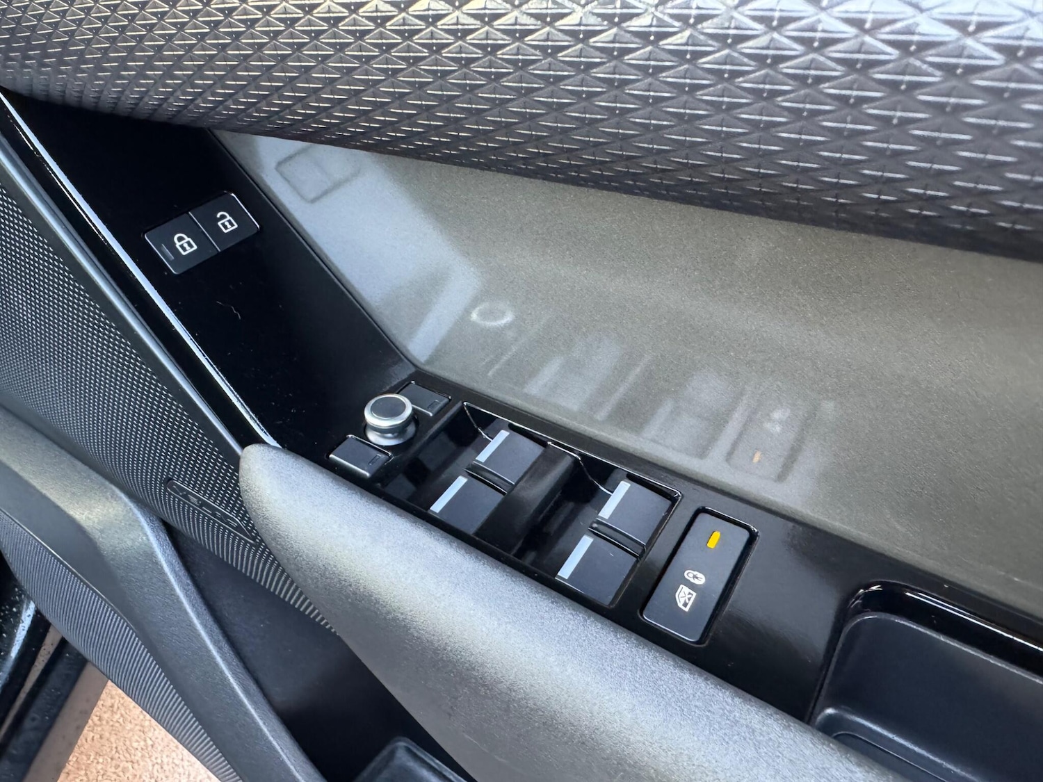 Used Land Rover Range Rover Velar for sale - 76728061: Photo 32