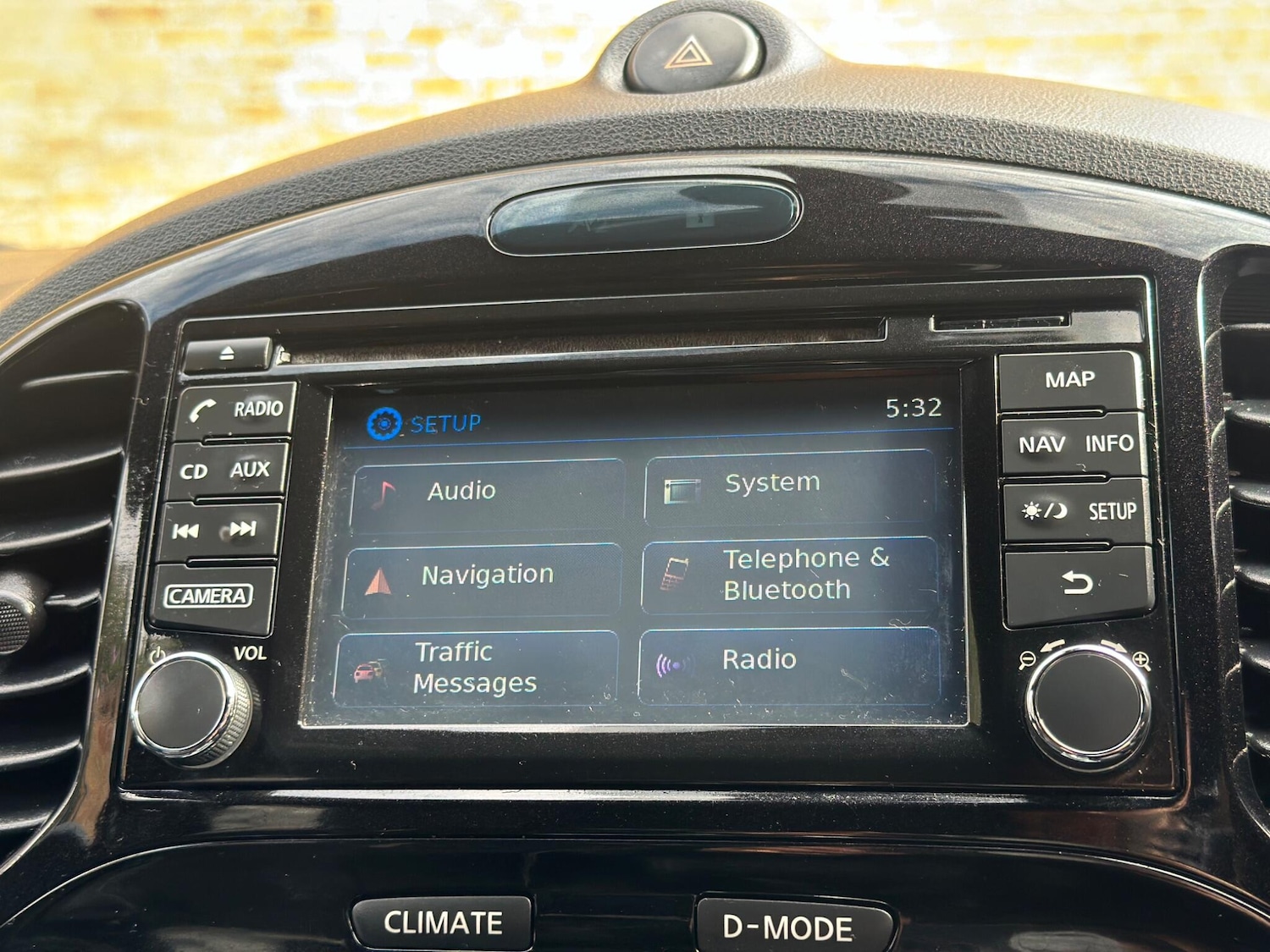 Used Nissan Juke 2017 for sale - 76458077: Photo 24