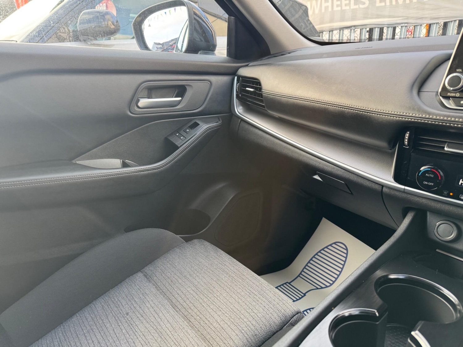 Used Nissan X-Trail for sale - 77238067: Photo 19