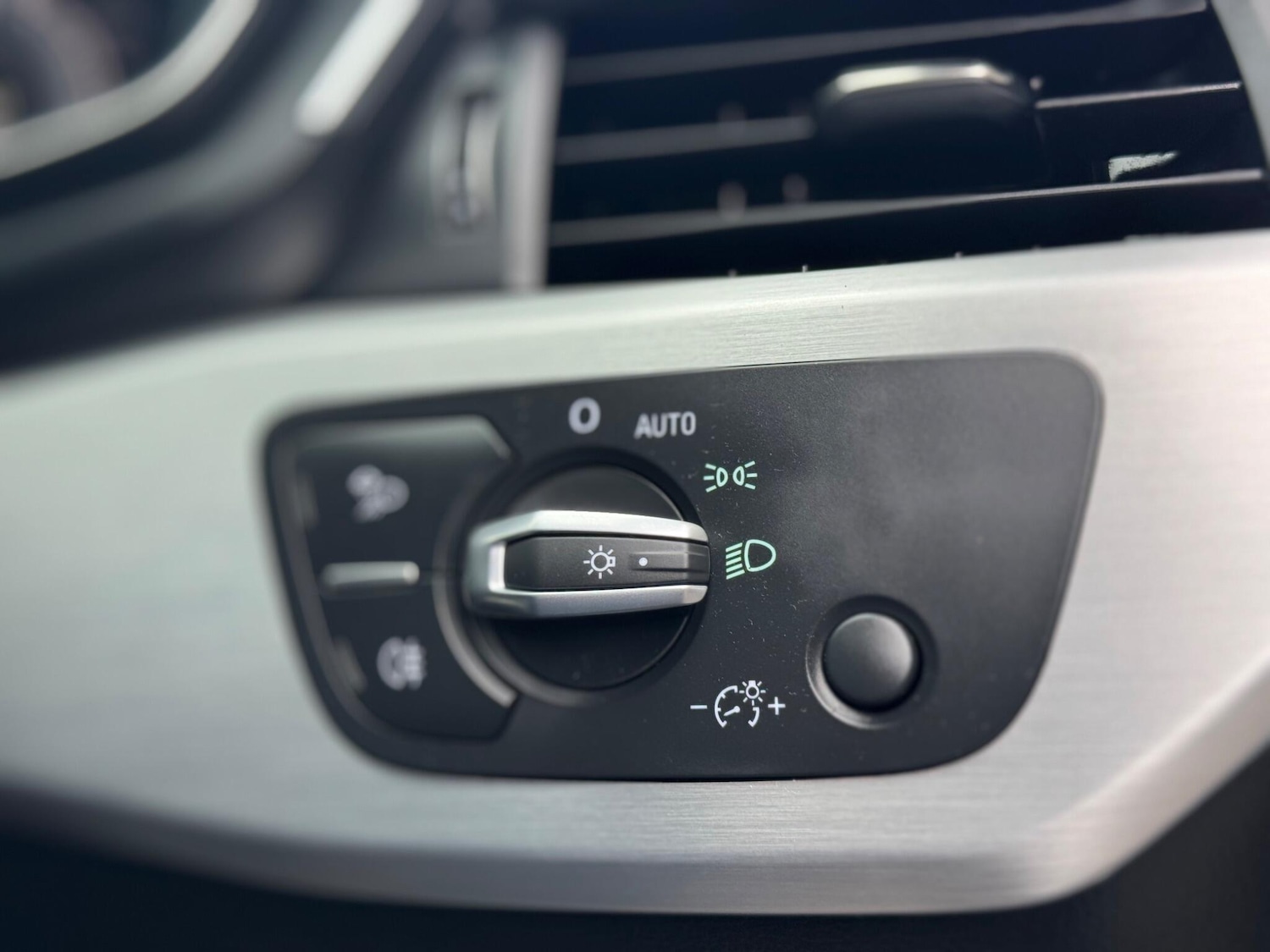 Used Audi A4 for sale - 77067019: Photo 16