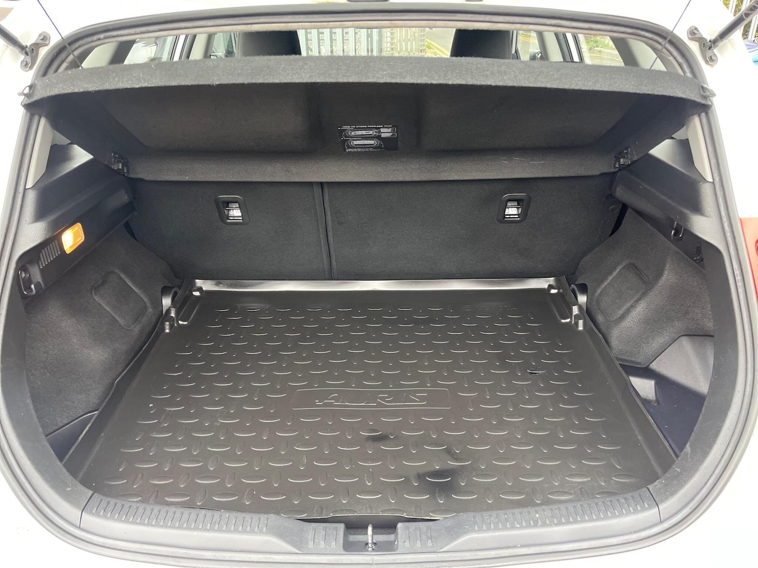 Used Toyota Auris 2013 for sale - 76992589: Photo 28