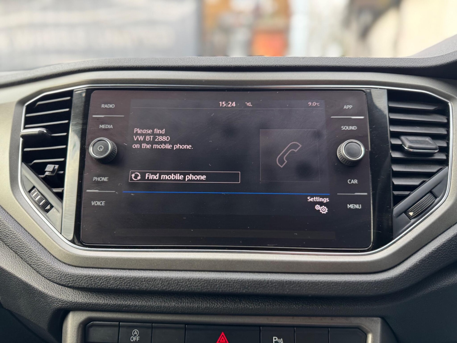 Used Volkswagen T-Roc for sale - 77344309: Photo 16