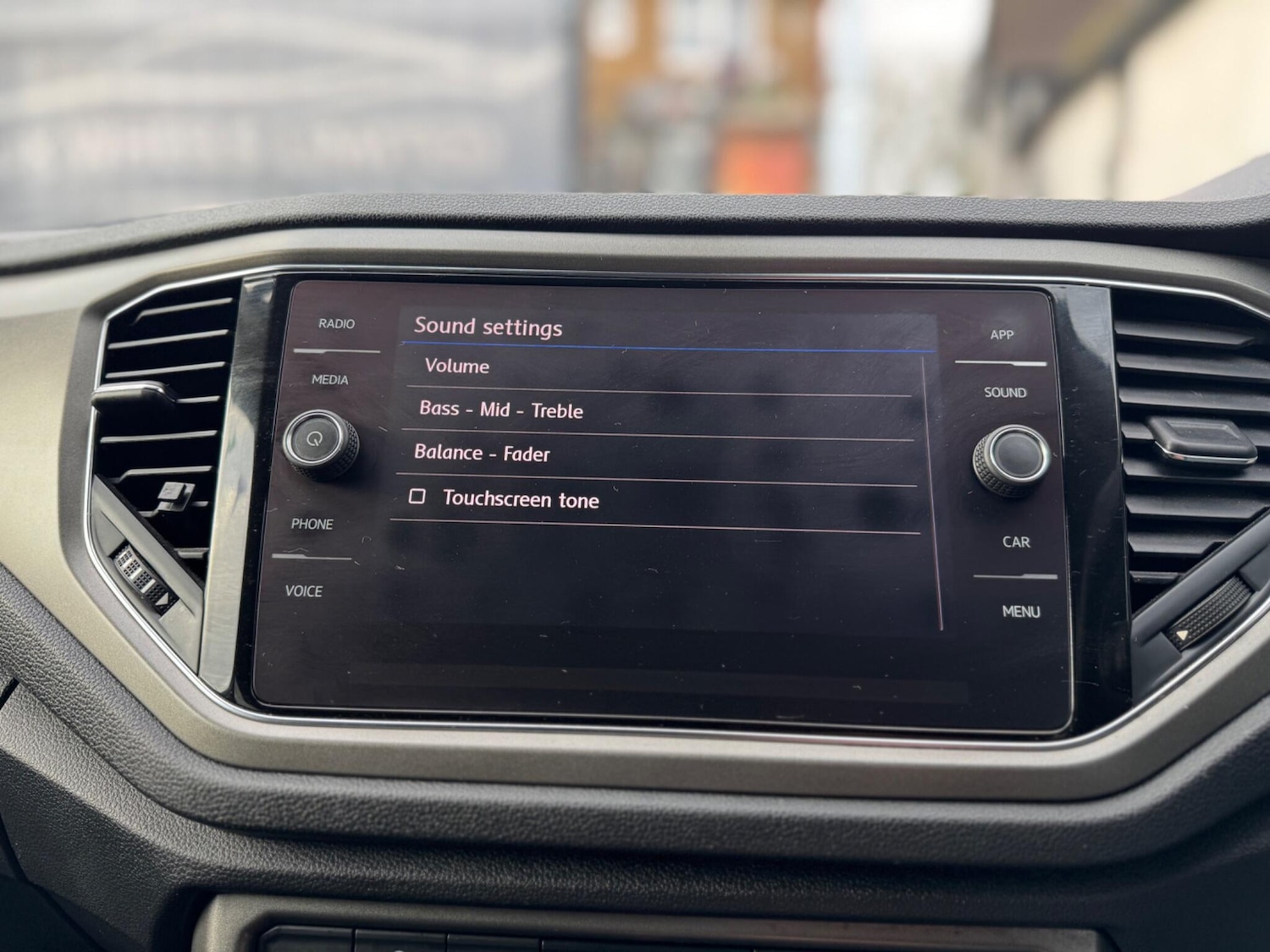 Used Volkswagen T-Roc for sale - 77344309: Photo 18