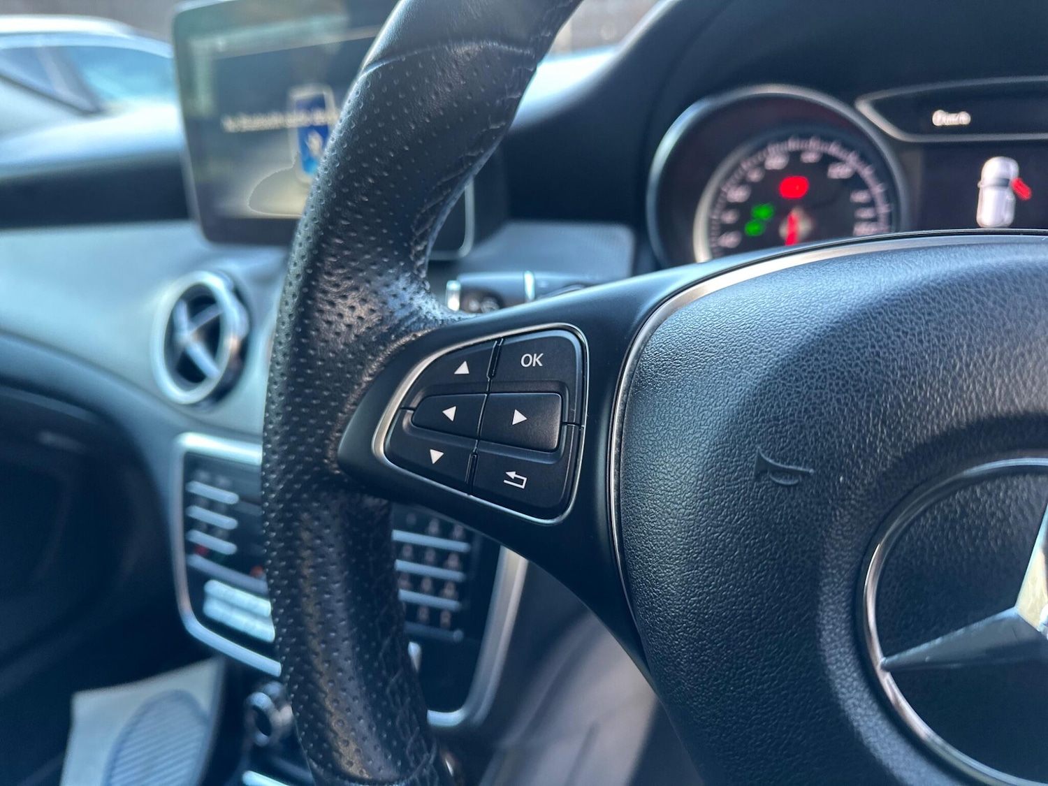 Used Mercedes-Benz GLA 2020 for sale - 77108861: Photo 31